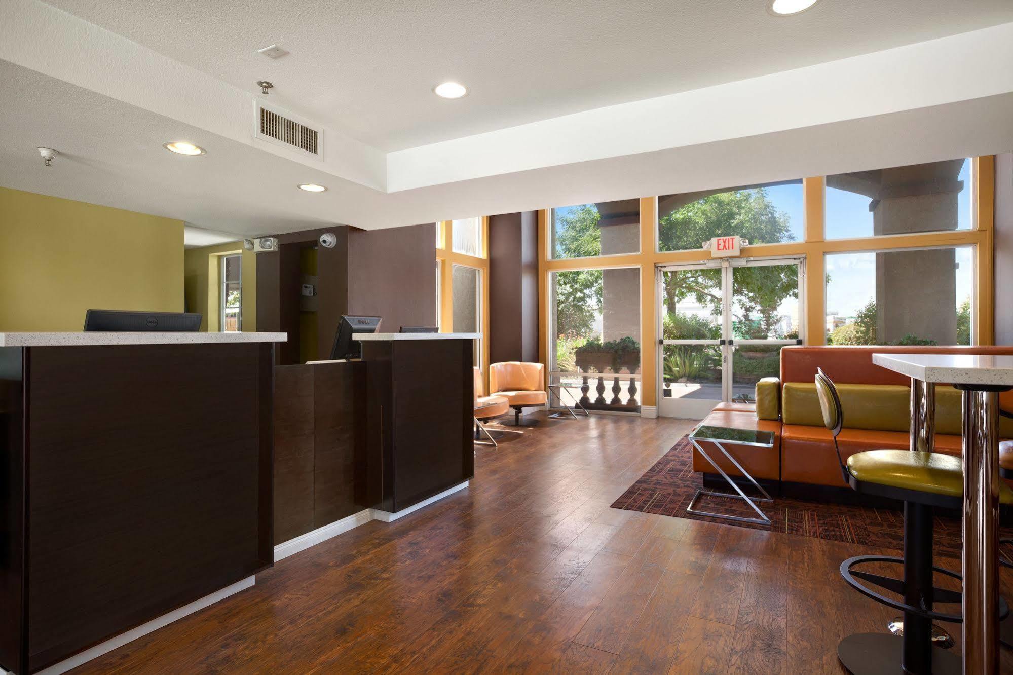 Hotel Baymont By Wyndham Modesto Salida Exterior foto